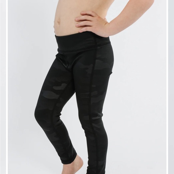 Kiava Toddler Camo Leggings - Picture 3 of 5